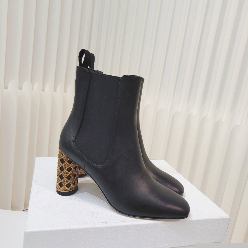 ch**an D*or boots
